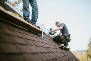 Local Roofers in Whitworth University, WA